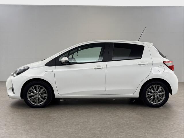 Toyota YARIS 1.5 Hybrid Dynamic LED Camera Clima Cruise Navi 15"LMV