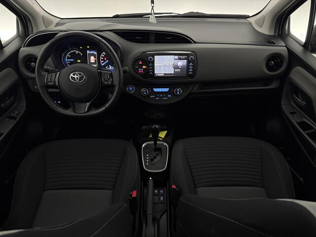 Toyota YARIS 1.5 Hybrid Dynamic LED Camera Clima Cruise Navi 15"LMV