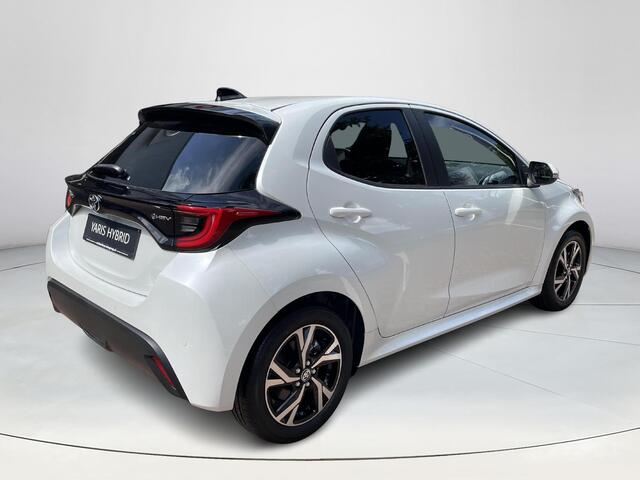 Toyota YARIS 1.5 Hybrid 115 Dynamic | Comfort Pack | Nieuw uit voorraad leverbaar |