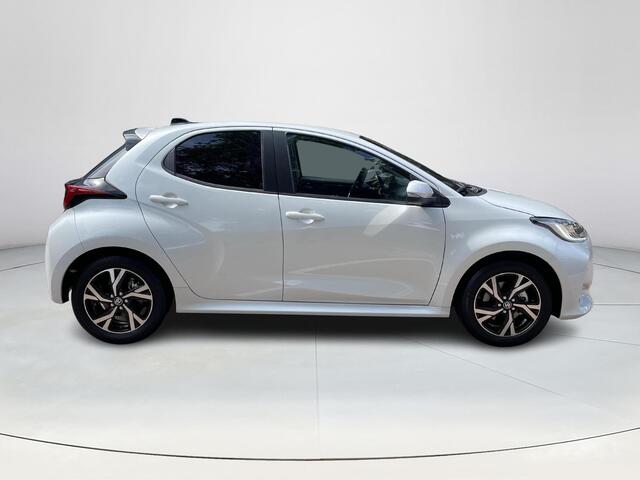 Toyota YARIS 1.5 Hybrid 115 Dynamic | Comfort Pack | Nieuw uit voorraad leverbaar |