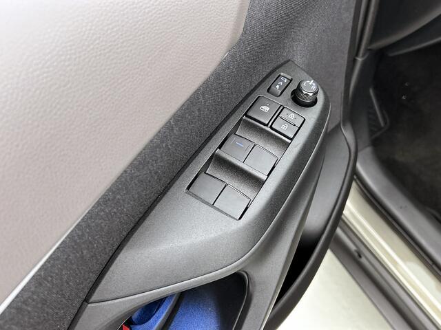 Toyota YARIS Cross 1.5 Hybrid Executive | Blindspot | Apple Carplay | Android Auto |