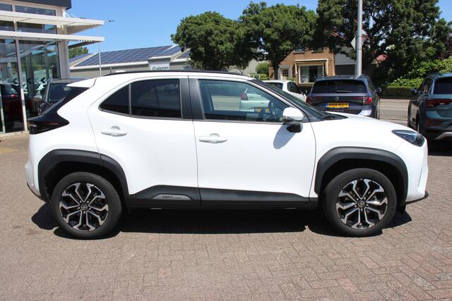 Toyota YARIS Cross 1.5 Hybrid Dynamic | Navi | Keyless | LED |