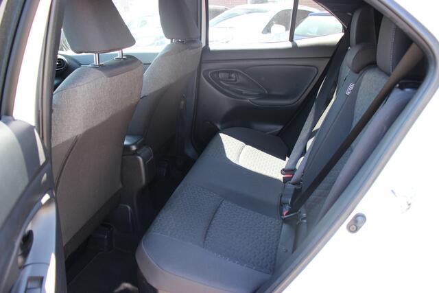 Toyota YARIS Cross 1.5 Hybrid Dynamic | Navi | Keyless | LED |