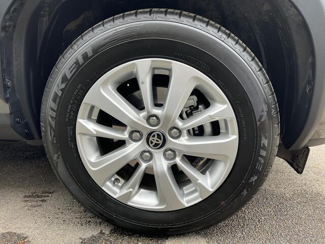 Toyota YARIS Cross 1.5 Hybrid 115 Dynamic Parkeersensoren, Stoelverwarming, Smart Key, Apple Carplay en/of Android auto navigatie, Adaptieve cruise control, Achteruitrijcamera