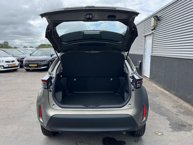Toyota YARIS Cross 1.5 Hybrid 115 Dynamic Parkeersensoren, Stoelverwarming, Smart Key, Apple Carplay en/of Android auto navigatie, Adaptieve cruise control, Achteruitrijcamera