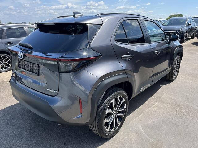Toyota YARIS Cross 1.5 Hybrid Dynamic Navigatie, LED, Smart key, Privacy glass, Achteruitrijcamera, Lichtmetalen velgen,