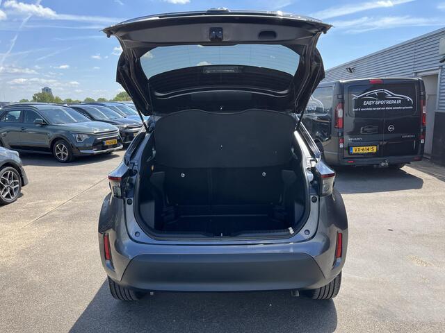 Toyota YARIS Cross 1.5 Hybrid Dynamic Navigatie, LED, Smart key, Privacy glass, Achteruitrijcamera, Lichtmetalen velgen,