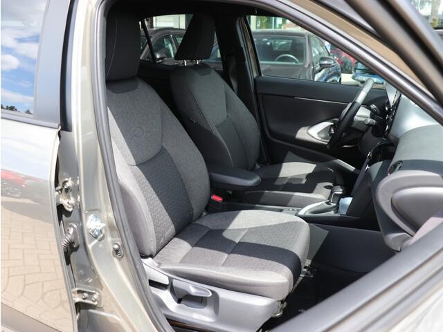 Toyota YARIS 1.5 Hybrid 115 Dynamic I Apple/Android Navi I LED I Camera