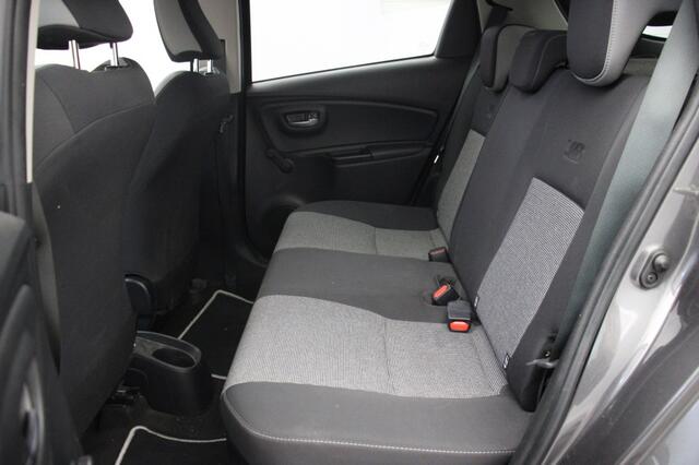 Toyota YARIS 1.5 Hybrid Y20 Exclusive Edition - Navi, Camera, Clima, Trekhaak
