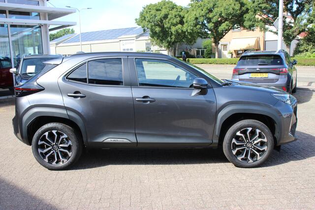 Toyota YARIS Cross 1.5 Hybrid 130 Dynamic Luxe | Dodehoeksensor | Stuur- en Stoelverwarming |