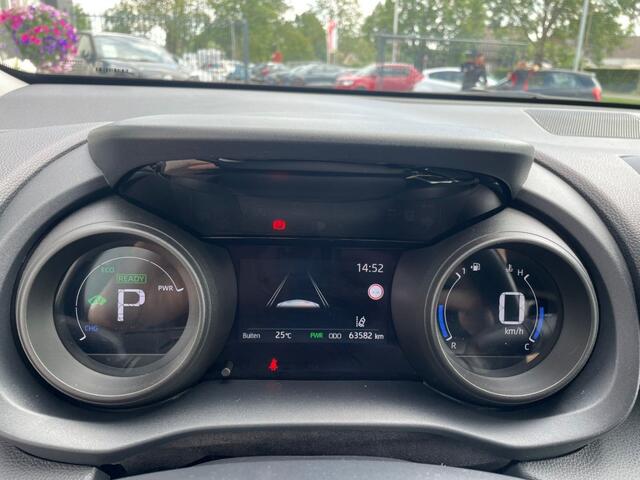 Toyota YARIS 1.5 HYBRID Dynamic, TwoTone, Adaptive cruise, Camera, LED, Apple carplay!