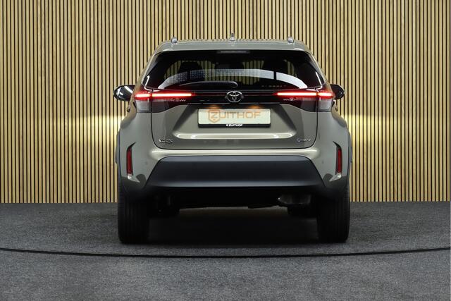 Toyota YARIS Cross 1.5 Hybrid 130 Executive Premium Pack | Facelift | Adaptive-cruise | Leder | Elek. Achterklep | Dodehoekdetectie | Apple Carplay & Android Auto | Safety-pakket | Camera | Keyless