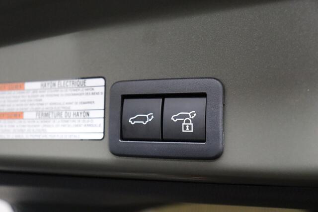 Toyota YARIS Cross 1.5 Hybrid 130 Executive Premium Pack | Facelift | Adaptive-cruise | Leder | Elek. Achterklep | Dodehoekdetectie | Apple Carplay & Android Auto | Safety-pakket | Camera | Keyless