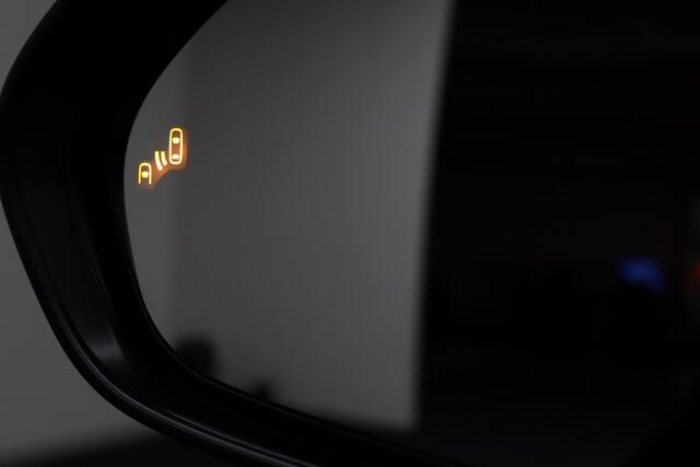 Toyota YARIS Cross 1.5 Hybrid 130 Executive Premium Pack | Facelift | Adaptive-cruise | Leder | Elek. Achterklep | Dodehoekdetectie | Apple Carplay & Android Auto | Safety-pakket | Camera | Keyless