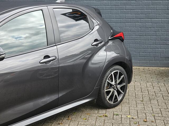 Toyota YARIS 1.5 Hybrid Launch Edition / CARPLAY / CAMERA
