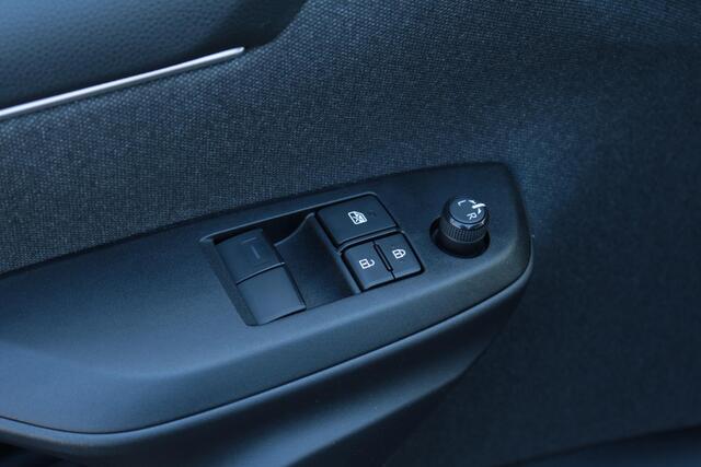 Toyota YARIS 1.5 Hybrid 115 Active, Navi, Keyless, Camera