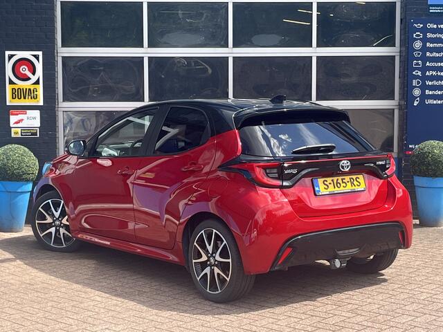 Toyota YARIS 1.5 Hybrid Executive GRATIS Afleverpakket! | Trekhaak | Head-Up-Display | Achteruitrijcamera |