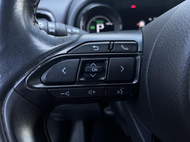 Toyota YARIS 1.5 Hybrid Executive GRATIS Afleverpakket! | Trekhaak | Head-Up-Display | Achteruitrijcamera |