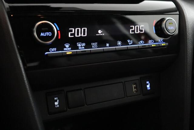 Toyota YARIS Cross 1.5 Hybrid Executive | Apple Carplay/Android Auto | Trekhaak | Parkeersensoren | Stoelverwarming |