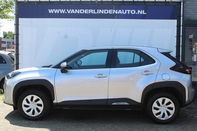 Toyota YARIS Cross 1.5 Hybrid Active All weather banden l Apple carplay/ android auto l Armsteun l Elektrisch inklapbare buitenspiegels l Climate control l Achteruitrijcamera