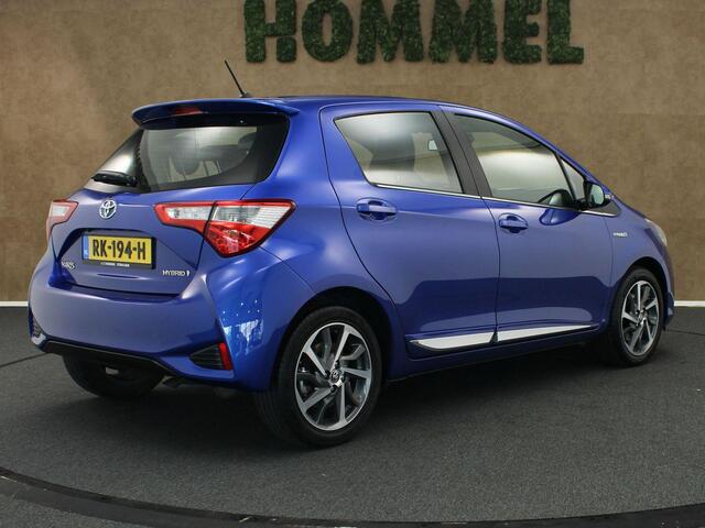 Toyota YARIS 1.5 Hybrid Premium - ACHTERUITRIJ CAMERA - KEYLESS ENTRY & START - CLIMATE CONTROL - ELEKTRISCH VERSTELBARE BUITENSPIEGELS - VOORSTOELEN VERWARMD