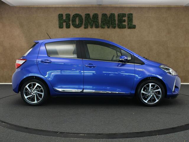 Toyota YARIS 1.5 Hybrid Premium - ACHTERUITRIJ CAMERA - KEYLESS ENTRY & START - CLIMATE CONTROL - ELEKTRISCH VERSTELBARE BUITENSPIEGELS - VOORSTOELEN VERWARMD