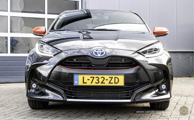 Toyota YARIS 1.5 Hybrid Executive Sport PANO CAMERA JBL Origineel NL