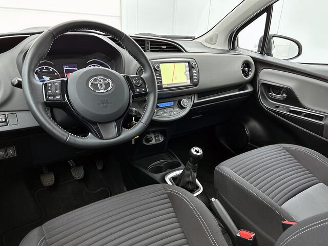 Toyota YARIS 1.0 VVT-i Energy | lage km stand| Navi | bluetooth | LM velgen |