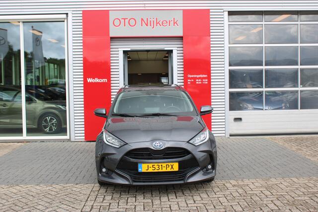 Toyota YARIS 1.5 Hybrid First Edition *Met Trekhaak!*
