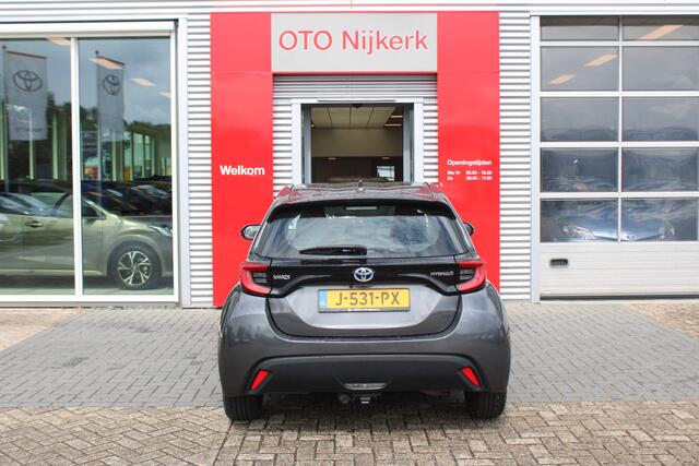 Toyota YARIS 1.5 Hybrid First Edition *Met Trekhaak!*