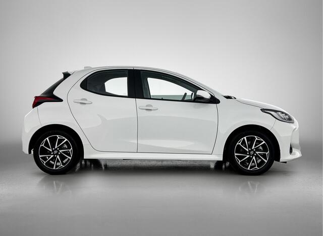 Toyota YARIS 1.5 Hybrid 115 Business Plus | LM velgen |