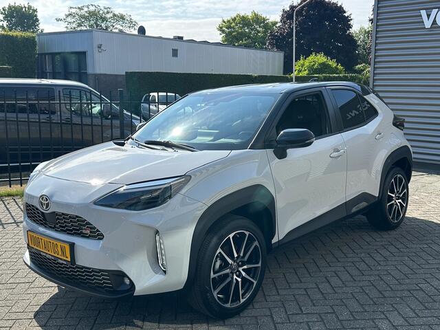 Toyota YARIS Cross 1.5 Hybrid 115 GR Sport | Head Up | Apple Carplay | Lederen Bekleding | LMV 18" |