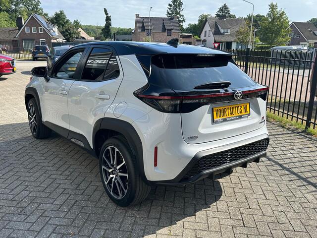 Toyota YARIS Cross 1.5 Hybrid 115 GR Sport | Head Up | Apple Carplay | Lederen Bekleding | LMV 18" |
