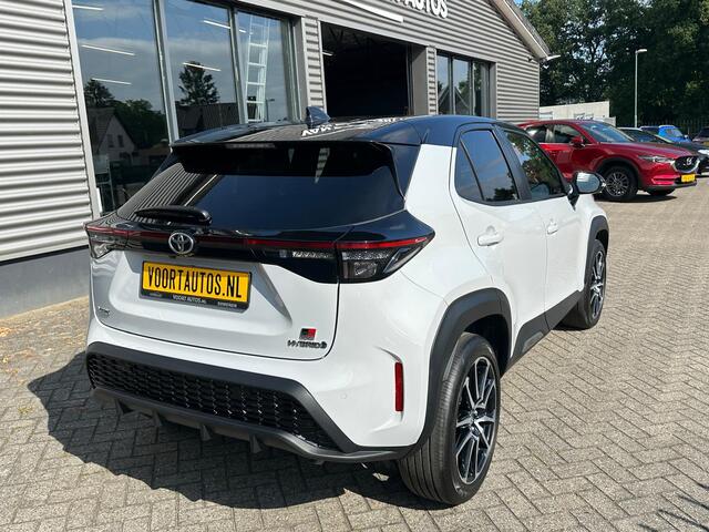 Toyota YARIS Cross 1.5 Hybrid 115 GR Sport | Head Up | Apple Carplay | Lederen Bekleding | LMV 18" |