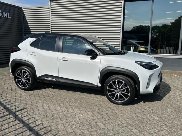 Toyota YARIS Cross 1.5 Hybrid 115 GR Sport | Head Up | Apple Carplay | Lederen Bekleding | LMV 18" |