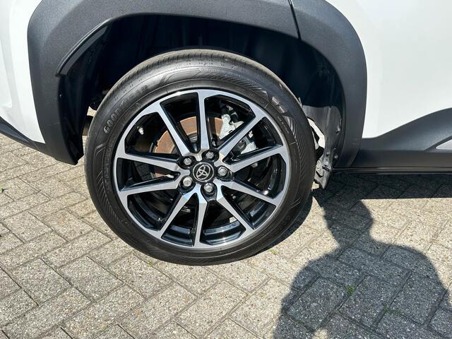 Toyota YARIS Cross 1.5 Hybrid 115 GR Sport | Head Up | Apple Carplay | Lederen Bekleding | LMV 18" |