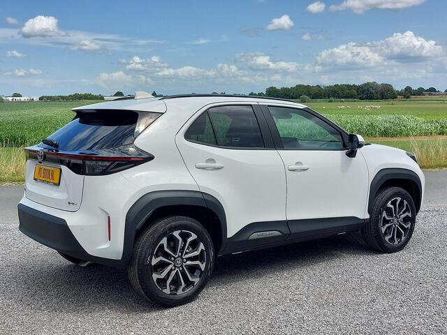 Toyota YARIS Cross 1.5 Hybrid 130 Dynamic Comfort Pack | rijklaarprijs!!