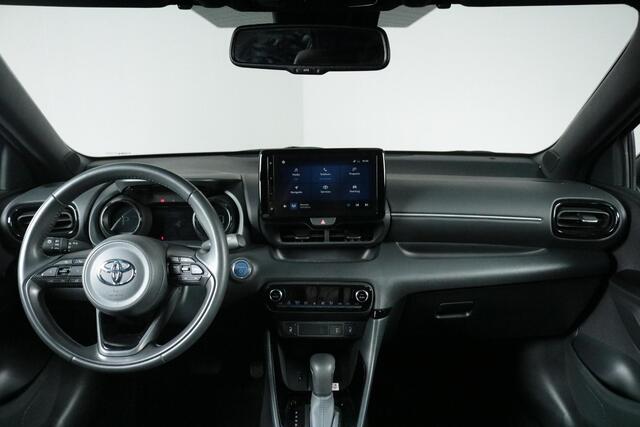 Toyota YARIS 1.5 Hybrid Executive, Parkeersensoren, Apple Carplay, Android Auto, Keyless entry, LED verlichting, 1e eigenaar, Dealer onderhouden!
