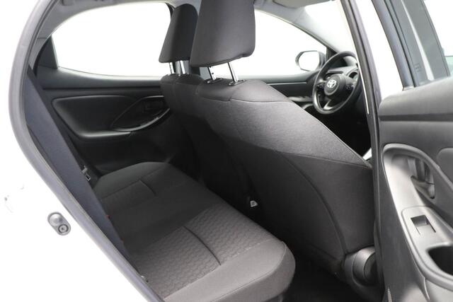 Toyota YARIS 1.5 Hybrid Dynamic | CLIMA | STOELVERWARMING | DAB | APPLE | CAMERA