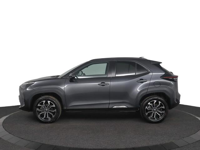 Toyota YARIS Cross 1.5 Hybrid 130 Dynamic | Stoelverwarming | Stuurverwarming | Navigatie | Direct leverbaar! |