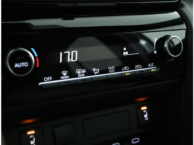 Toyota YARIS Cross 1.5 Hybrid 130 Dynamic | Stoelverwarming | Stuurverwarming | Navigatie | Direct leverbaar! |