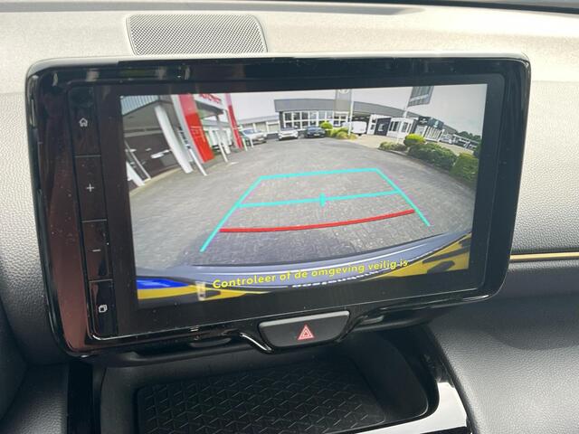 Toyota YARIS Cross 1.5 Hybrid Adventure | Navigatie | Stoel- + stuurverwarming | 18 inch LM-velgen | Parkeersensoren |
