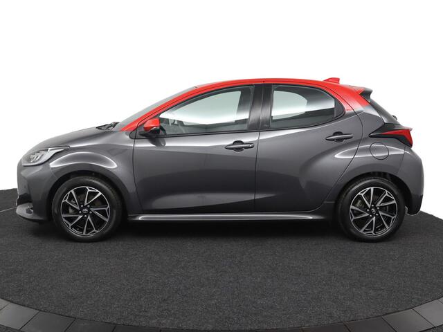 Toyota YARIS 1.5 Hybrid 115 Tokyo Spirit | Adaptive Cruise Control | Achteruitrijcamera | Stoelverwarming | Apple Carplay | Android Auto |