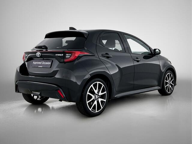 Toyota YARIS 1.5 Hybrid Dynamic | Panoramisch dak | LM velgen |