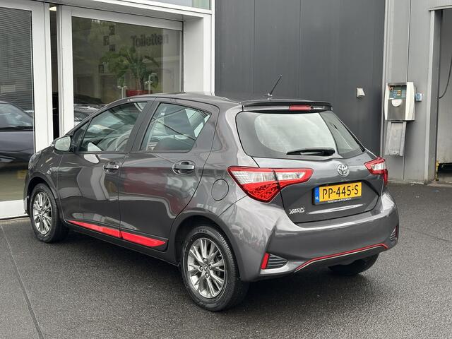 Toyota YARIS 1.5 VVT-i Design Red Unieke km stand!! Dealeronderhouden! LM velgen | Airco | Parkeercamera