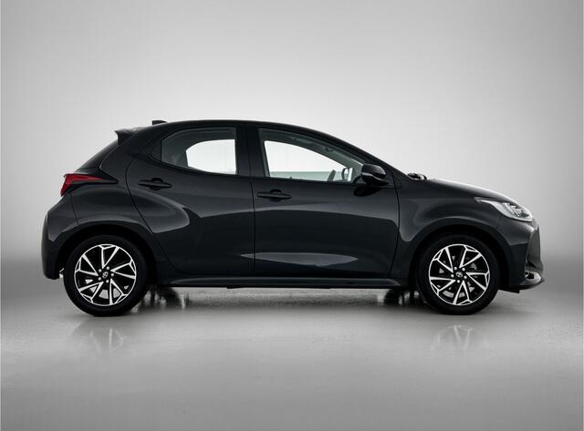 Toyota YARIS 1.5 VVT-i Dynamic | Camera | Airconditioning | Digitaal dashboard | 16'' LM velgen |