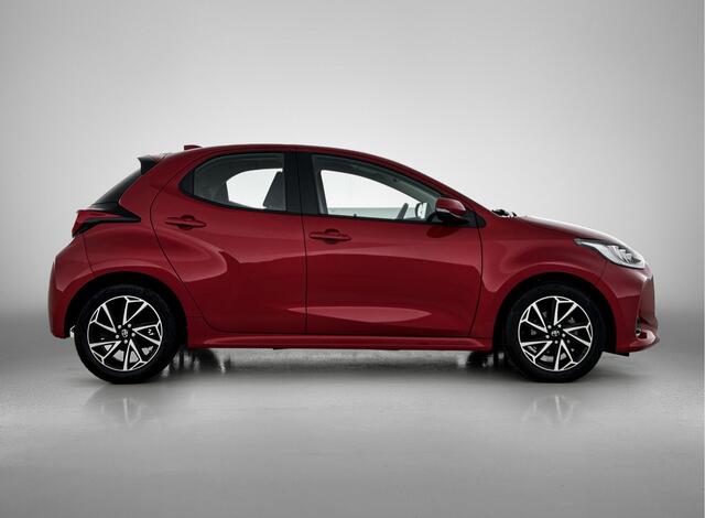Toyota YARIS 1.5 VVT-i Dynamic | Camera | Airconditioning | Digitaal dashboard | 16'' LM velgen |