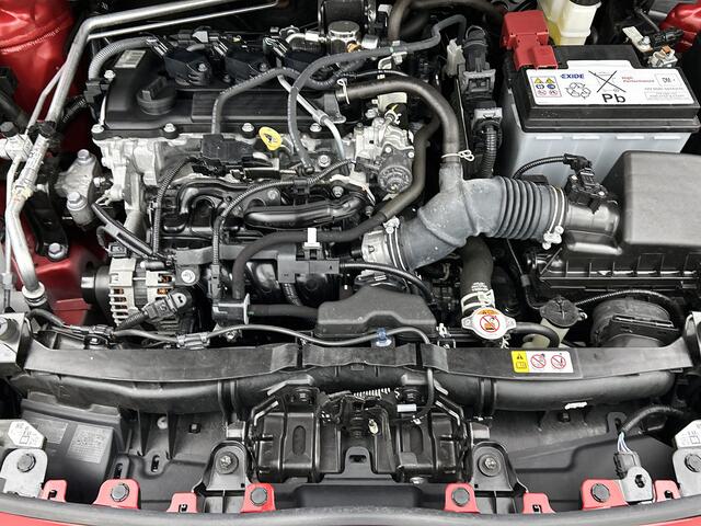 Toyota YARIS 1.5 VVT-i Dynamic | Camera | Airconditioning | Digitaal dashboard | 16'' LM velgen |