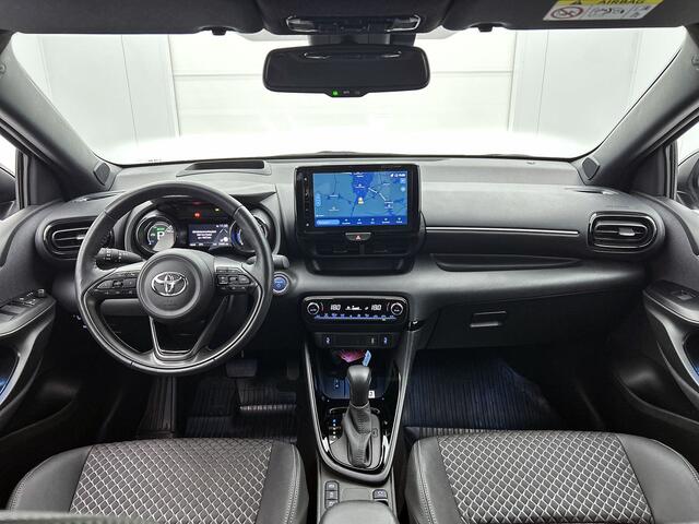 Toyota YARIS 1.5 Hybrid Dynamic Limited | Stoel+Stuur verwarming | Navigatie |