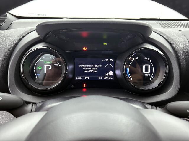 Toyota YARIS 1.5 Hybrid Dynamic Limited | Stoel+Stuur verwarming | Navigatie |